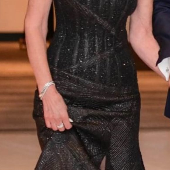 Alex Teih Dress Designer Formal Gown - Picture 2 of 8